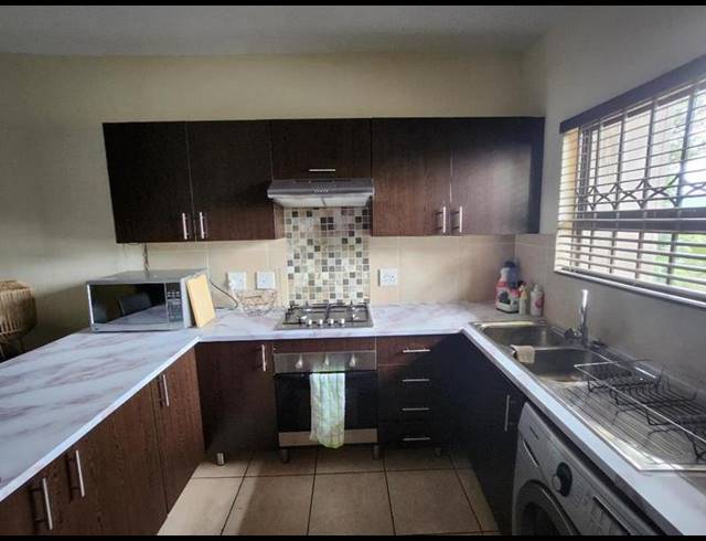 2 BEDROOM TOWNHOUSE FOR SALE IN MULBARTON